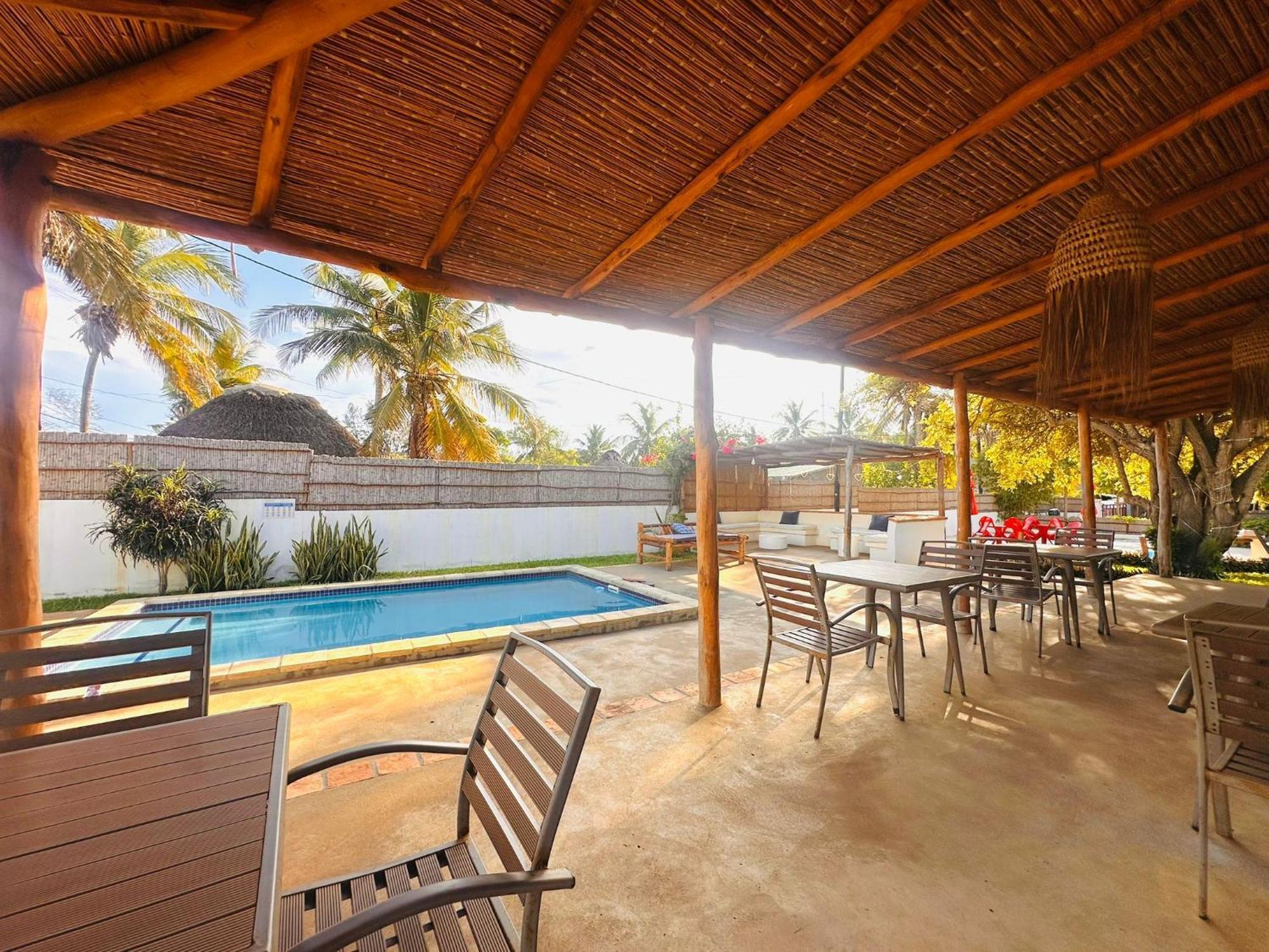 Telvina Beach Lodge Vilanculos Exteriör bild
